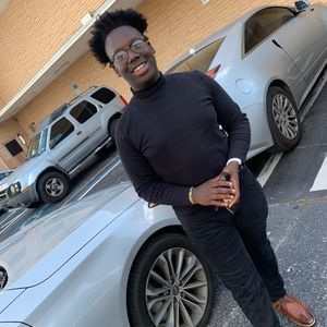 Meet your Posher, Devin